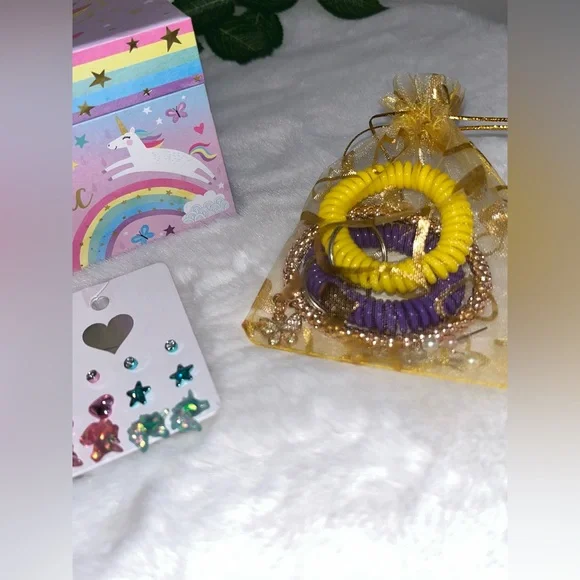 Unicorn Jewelry Set - Picture 3 of 7